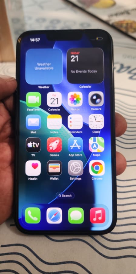 Apple Iphone 13 4GB/128GB Black, Like New, Kilimani, Nairobi