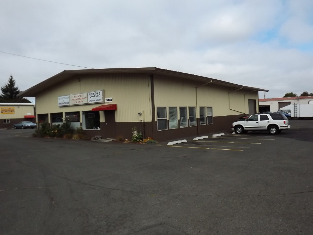 199th & Burnside Commercial Exterior Repaint Gallery Image