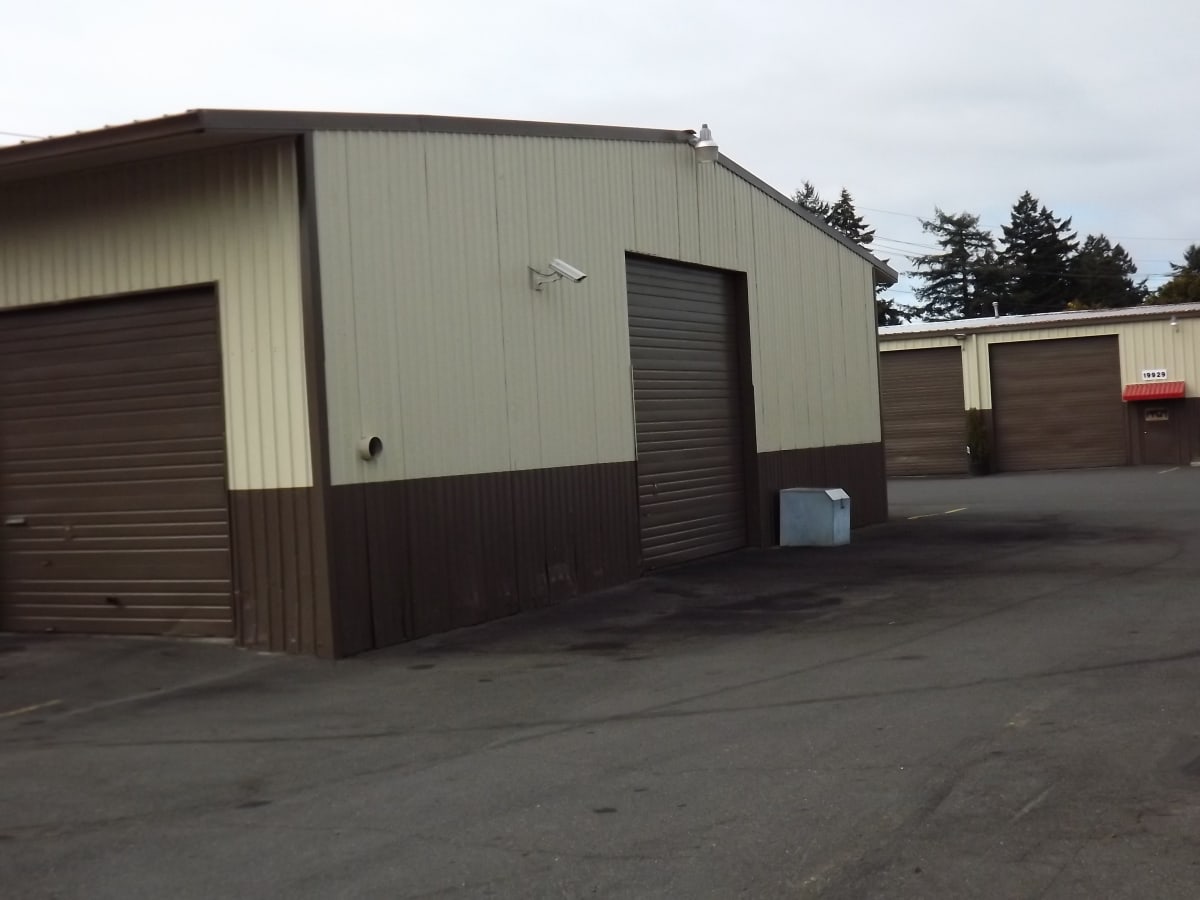 199th & Burnside Commercial Exterior Repaint Gallery Image