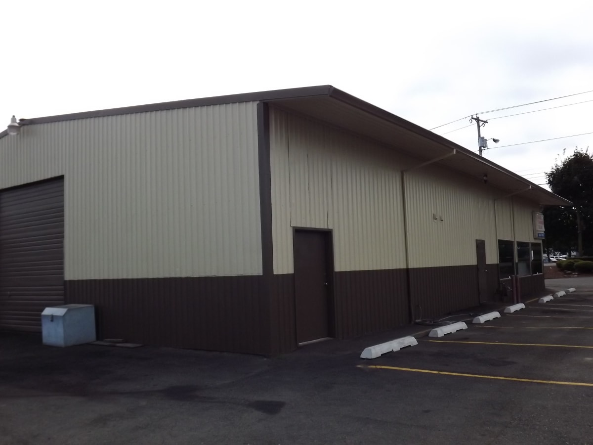 199th & Burnside Commercial Exterior Repaint Gallery Image