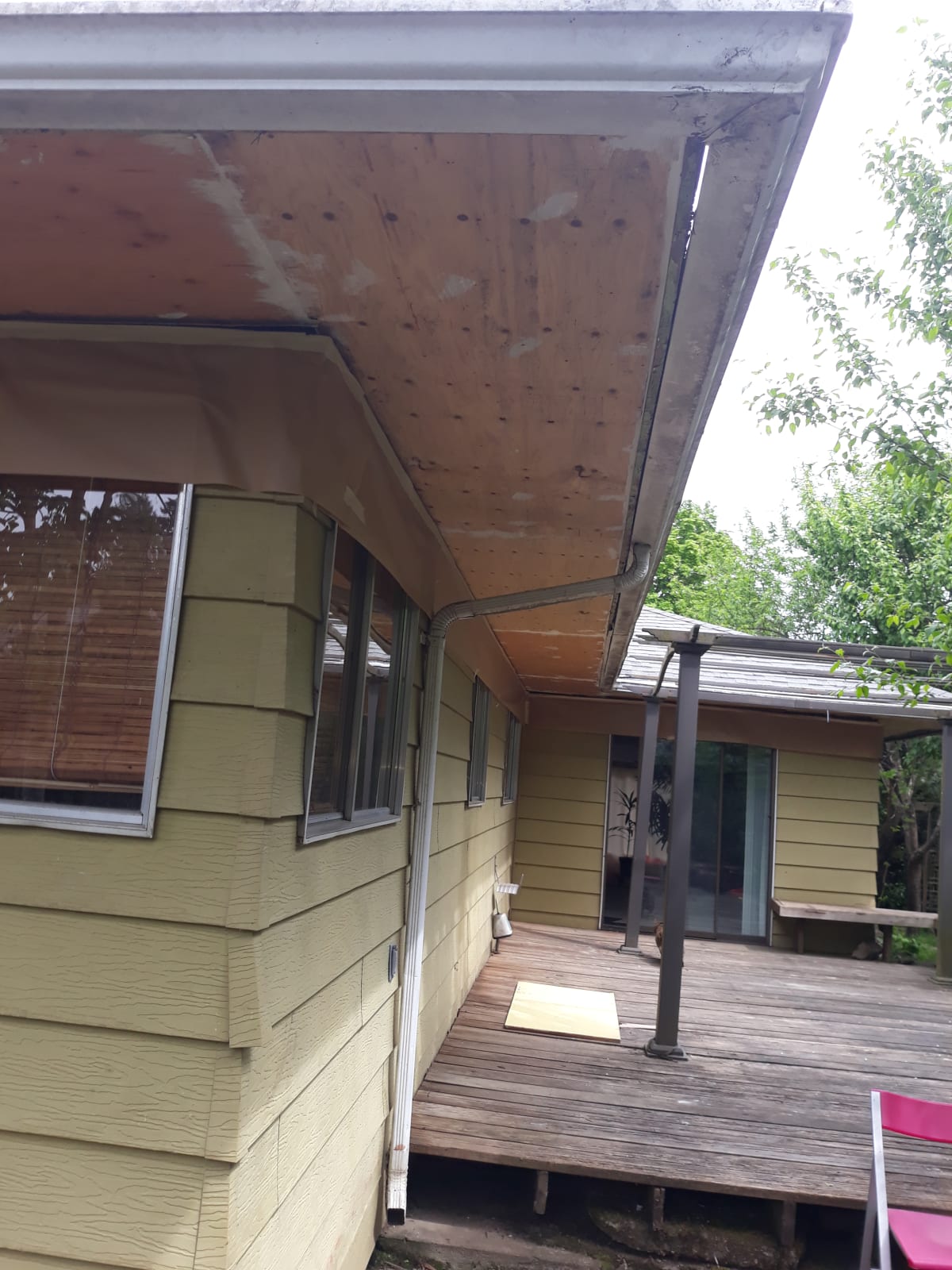 Beaverton Exterior Soffit Demo & Install & Repaint Gallery Image