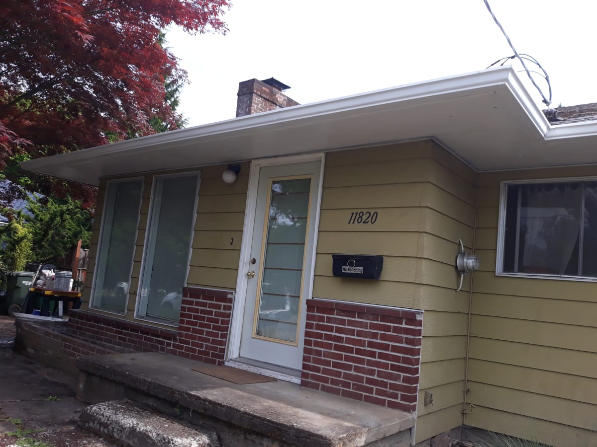 Beaverton Exterior Soffit Demo & Install & Repaint Gallery Image