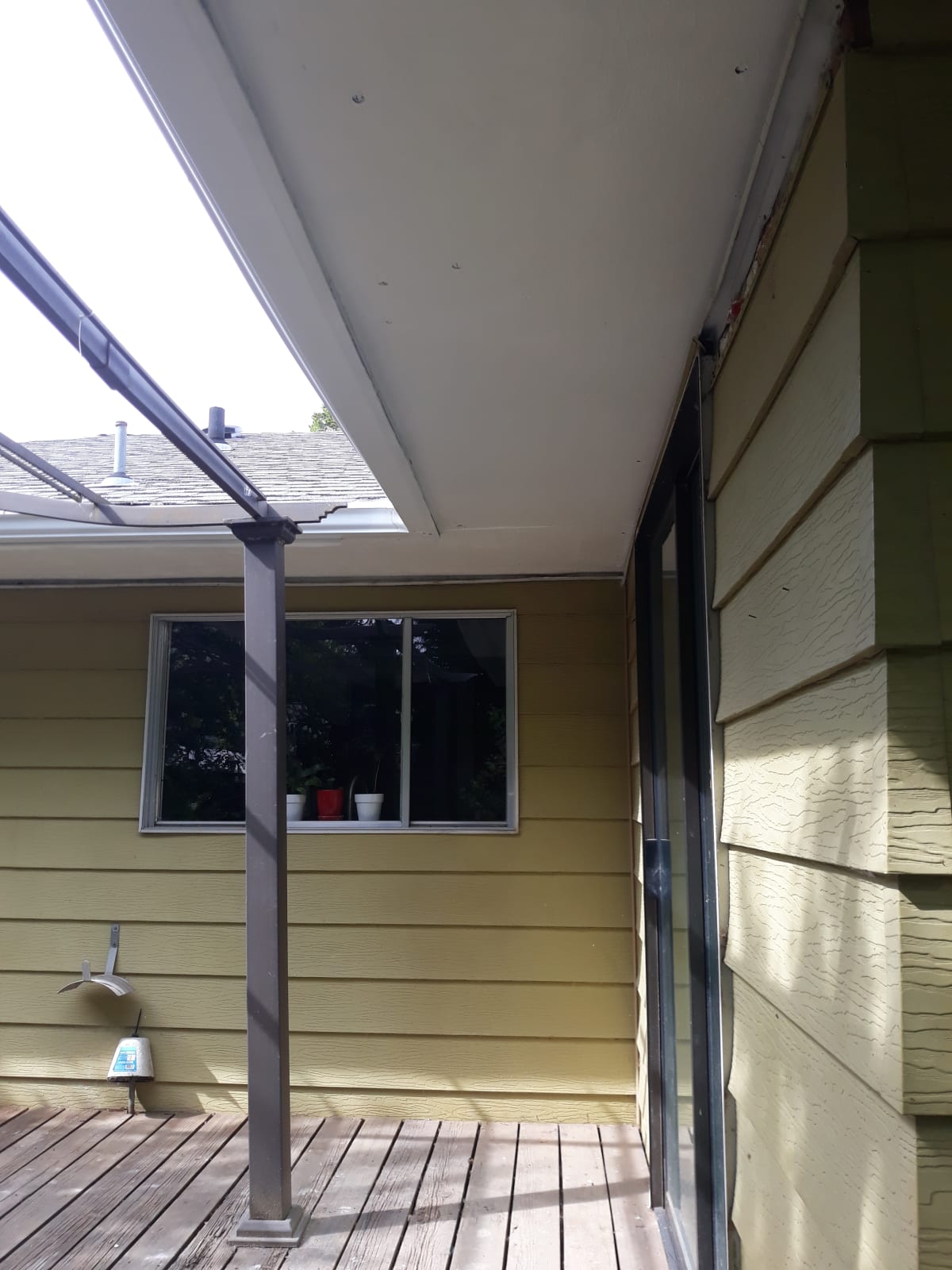 Beaverton Exterior Soffit Demo & Install & Repaint Gallery Image