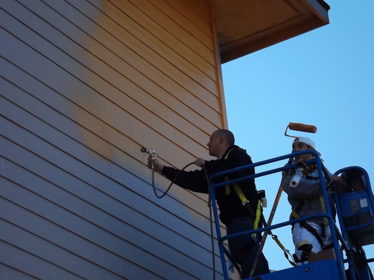 Palace Inn Hotel Exterfior Repaint Lincoln City, OR Gallery Image