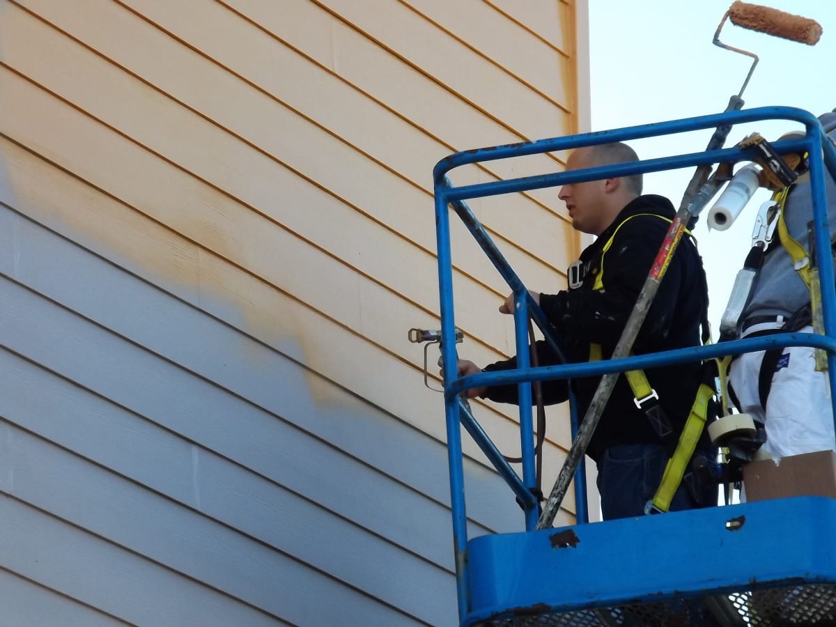 Palace Inn Hotel Exterfior Repaint Lincoln City, OR Gallery Image