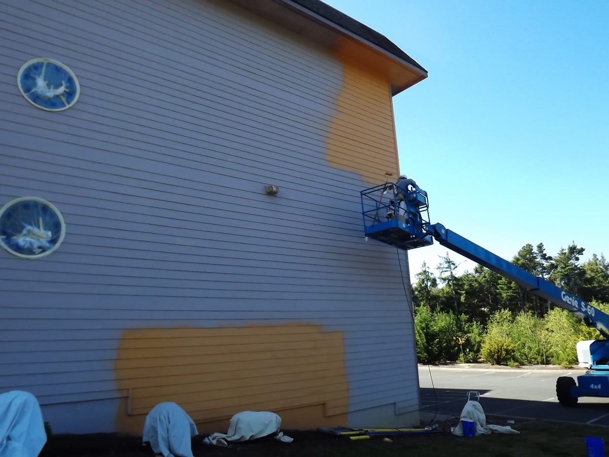 Palace Inn Hotel Exterfior Repaint Lincoln City, OR Gallery Image