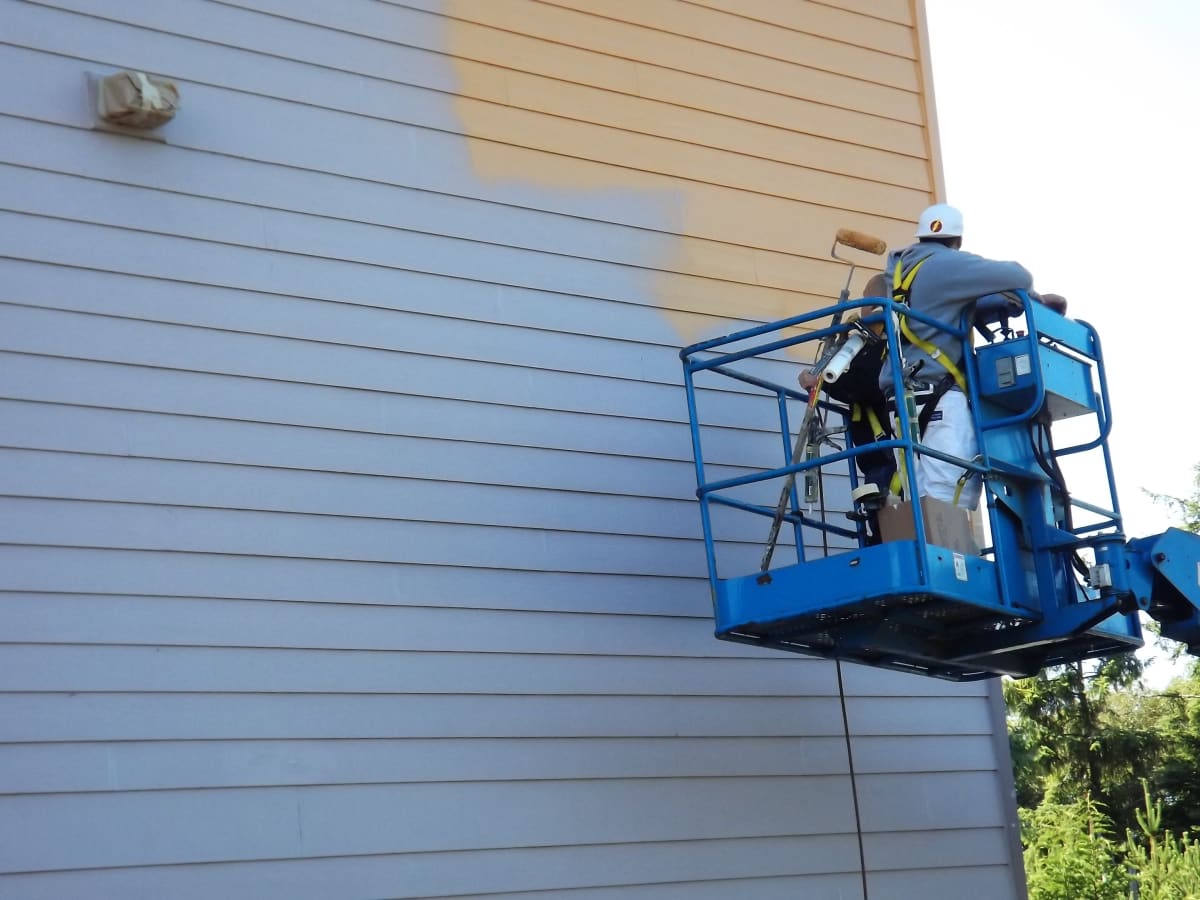 Palace Inn Hotel Exterfior Repaint Lincoln City, OR Gallery Image