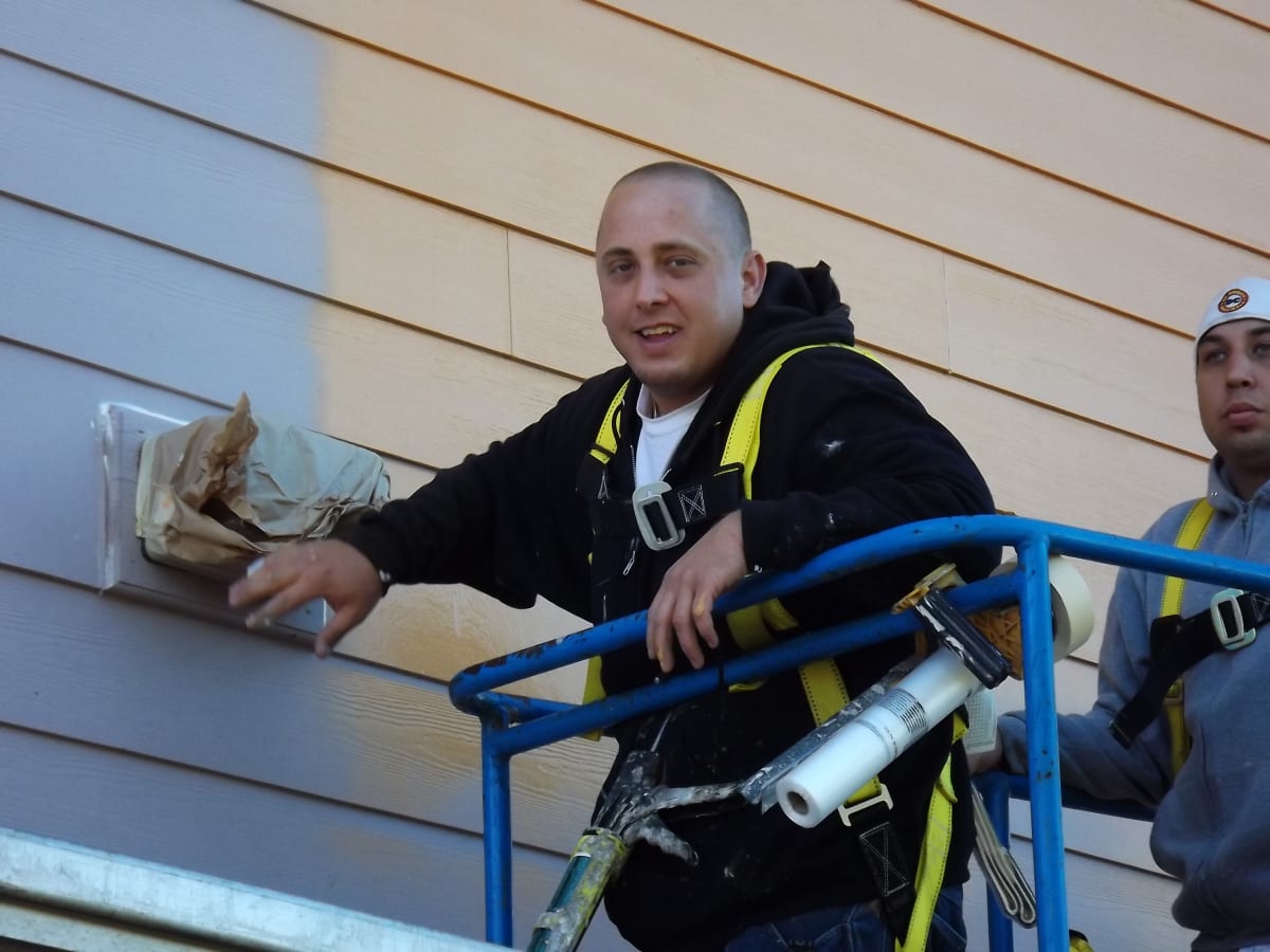 Palace Inn Hotel Exterfior Repaint Lincoln City, OR Gallery Image