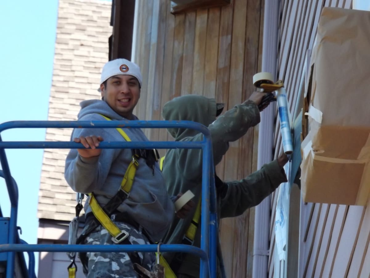 Palace Inn Hotel Exterfior Repaint Lincoln City, OR Gallery Image