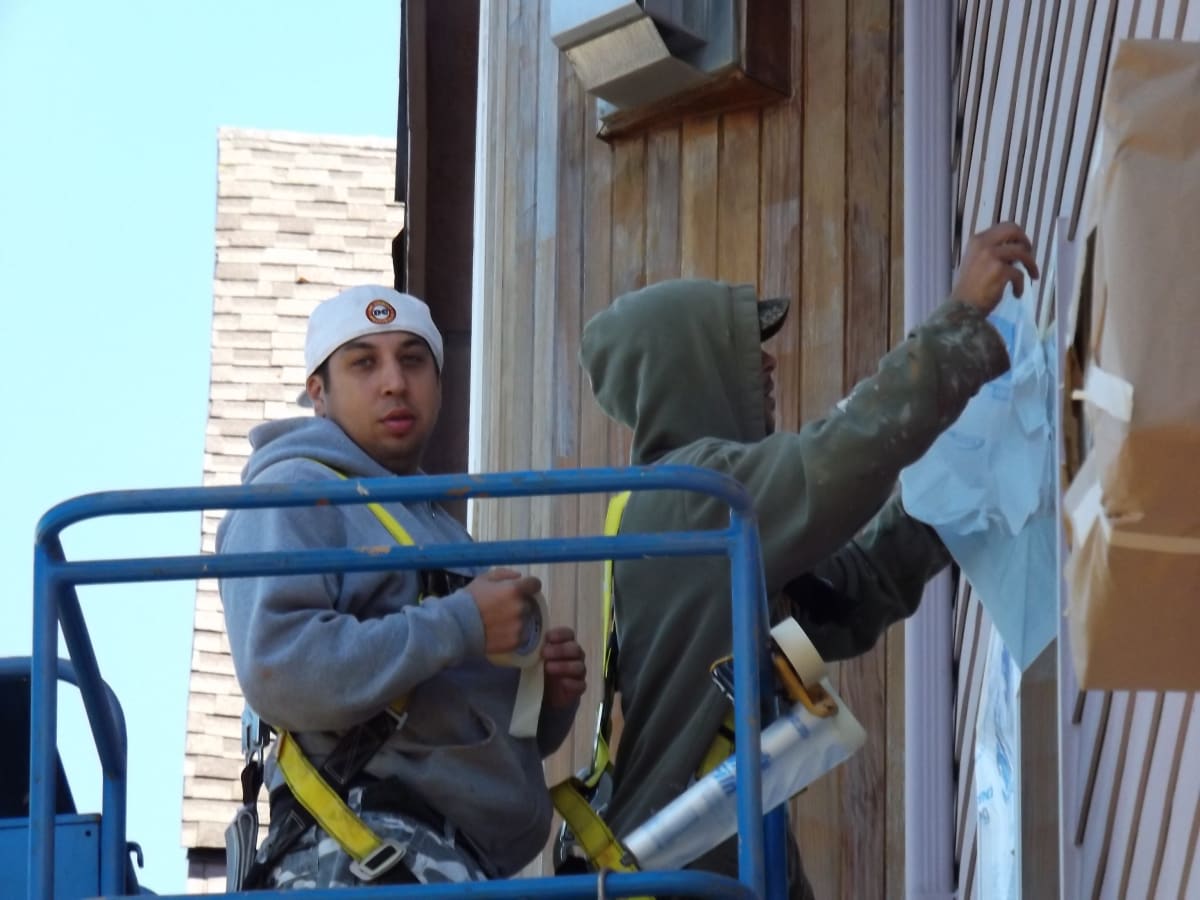 Palace Inn Hotel Exterfior Repaint Lincoln City, OR Gallery Image