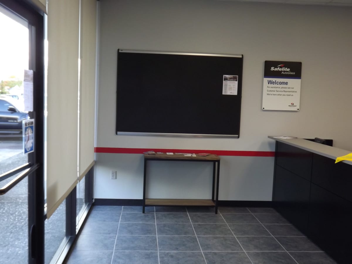 Safelite Autoglass Interior Commercial Repaint Gallery Image