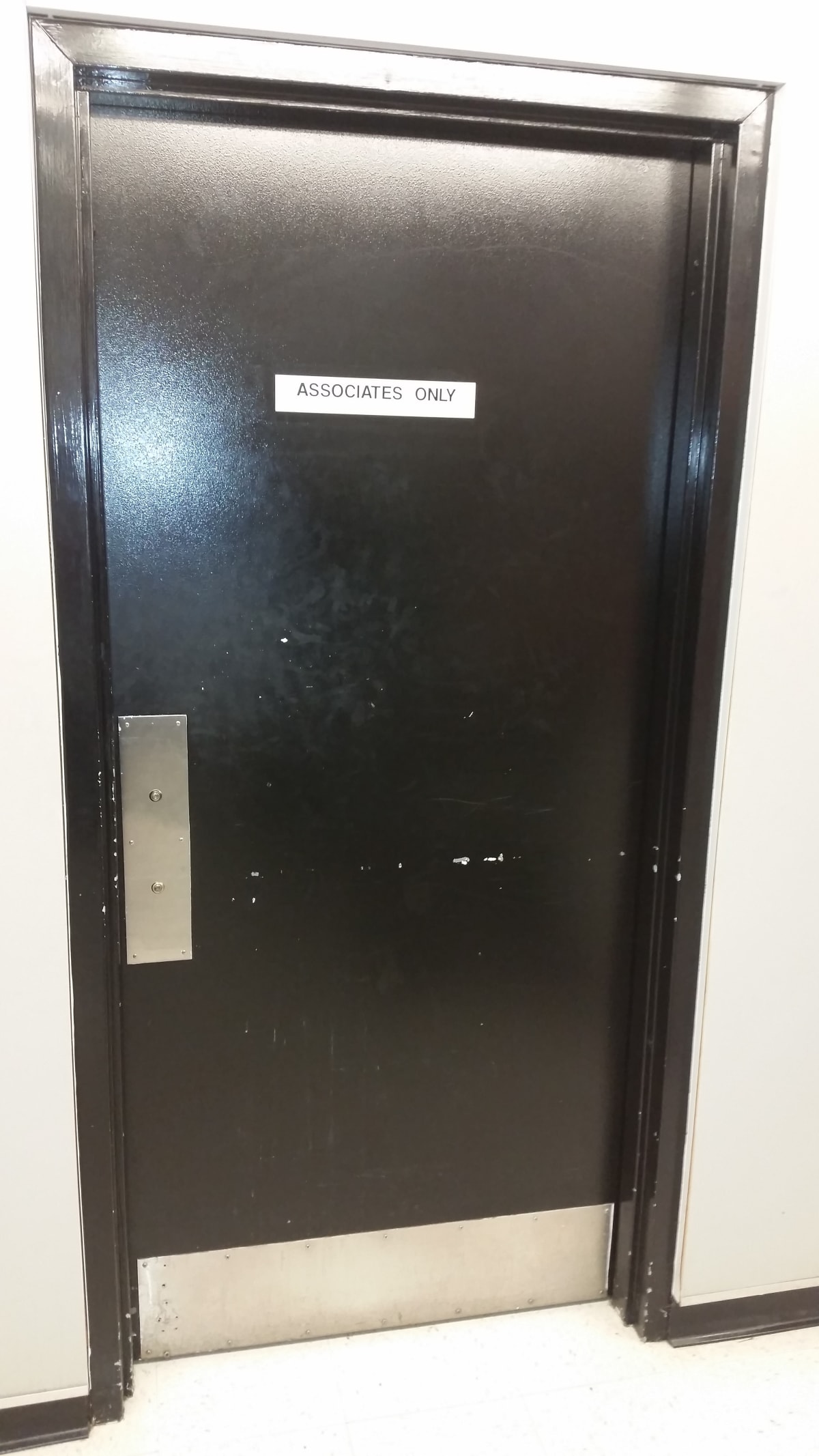 Marshalls Interior Door & Floor Striping Project - After Pics Gallery Image