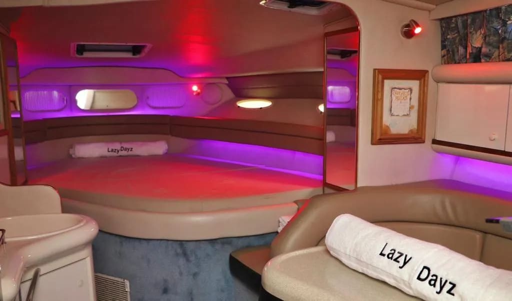 Yacht Lazy Dayz available for rental in Cancún 13