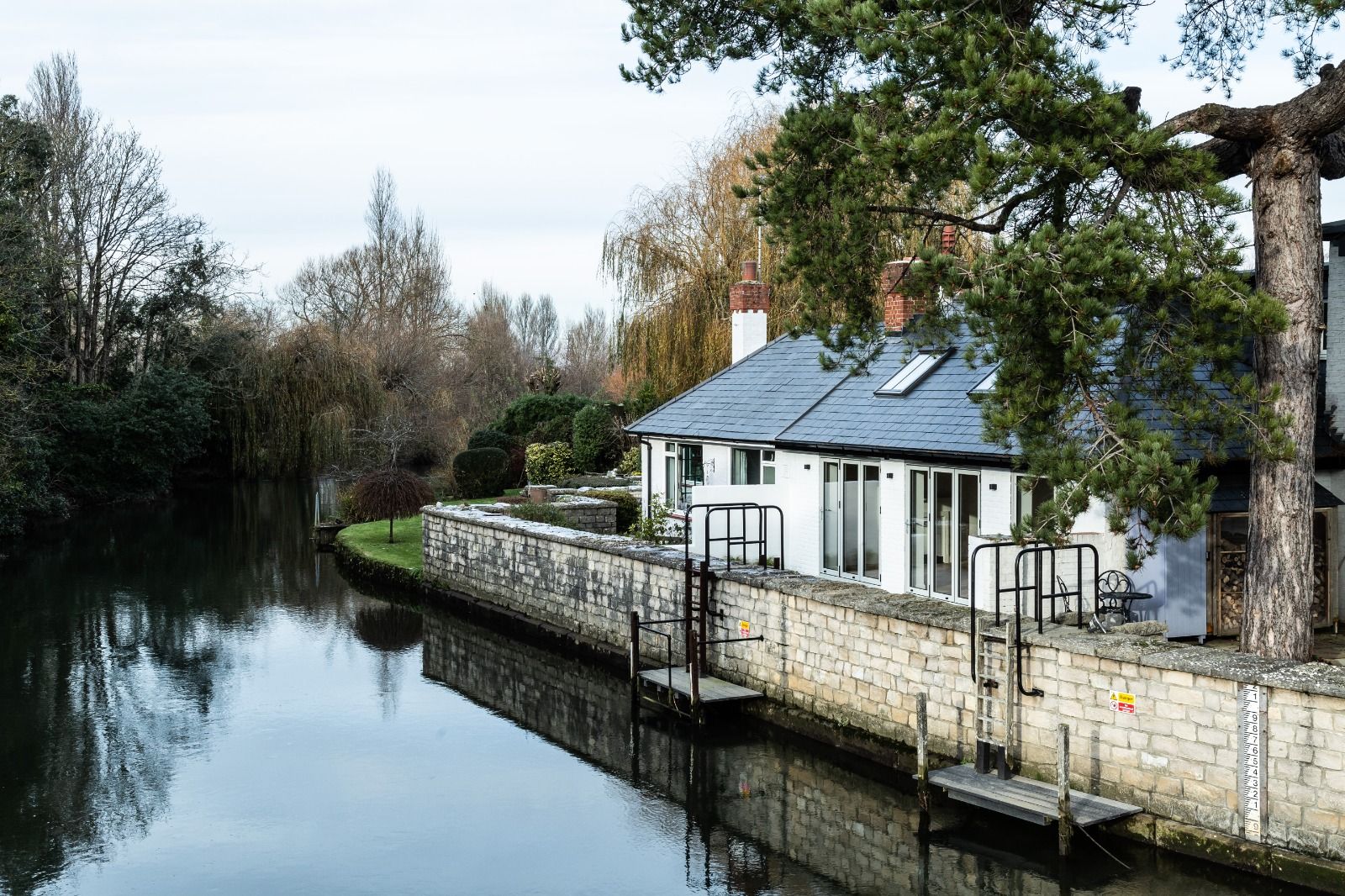 Modern house design in Willow