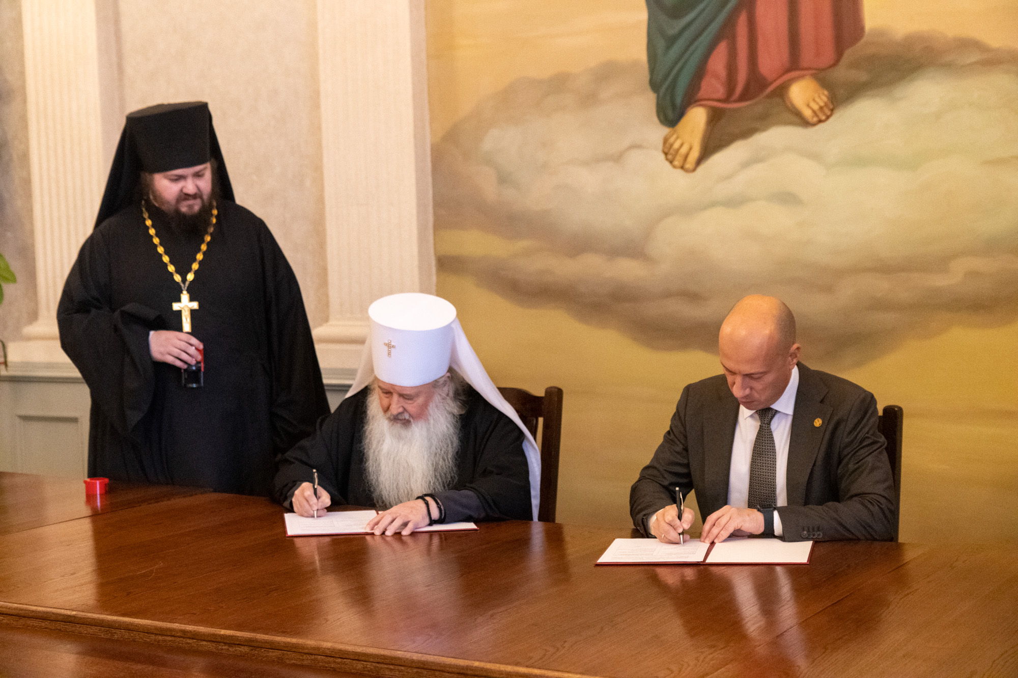 Орловская епархия и ОГИК договорились о сотрудничестве - новости Орла