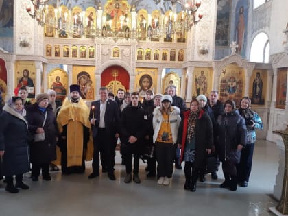 Священник совершил молебен в храме Казанской иконы Божией Матери при Академии ФСО города Орла