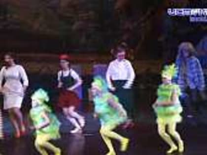 Зрителями постановок стали ребята из семей участников СВО и юные уроженцы ЛДНР. В театре «Свободное пространство» состоялись сразу две премьеры