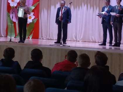 Обучающиеся МБОУ "Плосковская ООШ", участвовали в фестивале "Поклонимся великим тем годам..."