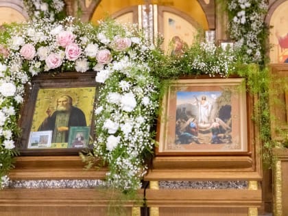 В день памяти преподобного Серафима Саровского Владыка Тихон совершил Литургию в «Орловском Колосе»