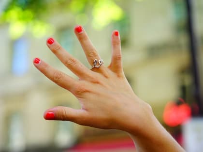 В Ливнах сделали ставку на ногтевой сервис