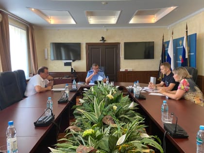 Уполномоченный по защите прав предпринимателей в Орловской области Евгений Лыкин совместно с  прокурором Орловской области Алексеем Тимошиным провели личный прием предпринимателей.