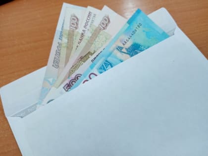 Полицейского подозревают в мошенничестве