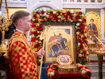 Мощам святого Георгия Победоносца уже поклонились более 6 тыс. орловских верующих