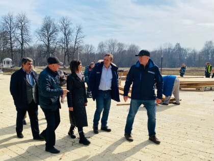 С приходом весны продолжились работы в парке Шеншиных – начался второй этап благоустройства в рамках регионального проекта «Формирование комфортной городской среды».