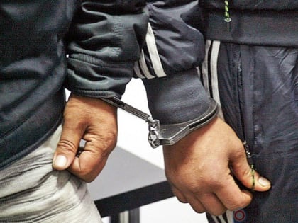 В Кромском районе двое мужчин украли у друзей бензогенератор