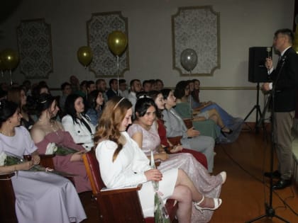 Торжественная церемония вручения дипломов о среднем профессиональном образовании