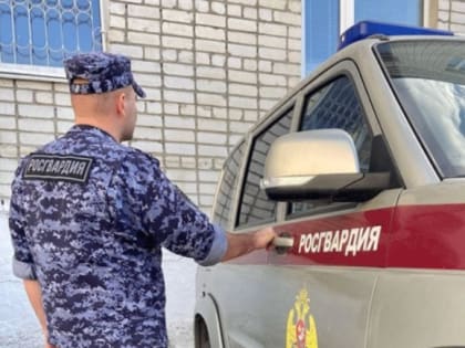 В Орле хулиган атаковал вуз