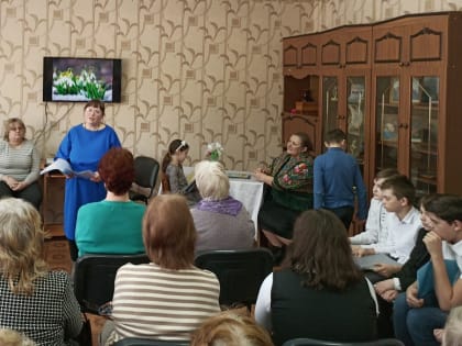 Юные прихожане Знаменского храма рассказали пожилым орловчанам о православных книгах