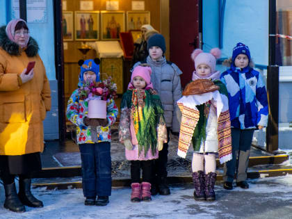 Владыка Тихон совершил великое освящение Знаменского храма Орла