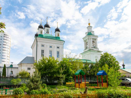 Николо-Песковский храм Орла отмечает престольный праздник