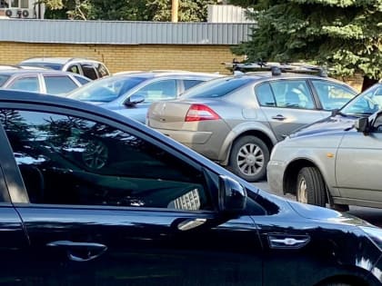 У болховского рецидивиста по суду забрали машину