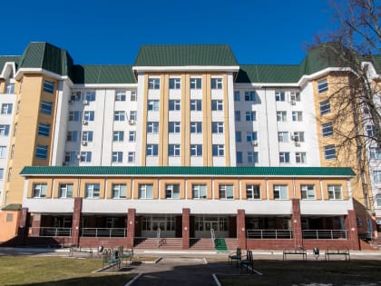 Архиерейская Литургия состоялась впервые в истории храма святителя Луки Крымского при больнице им. Н. А. Семашко