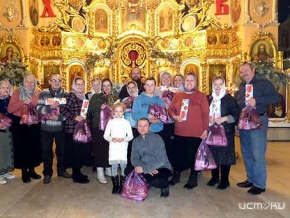 В Богоявленском соборе инвалидов по слуху поздравили с Рождеством Христовым