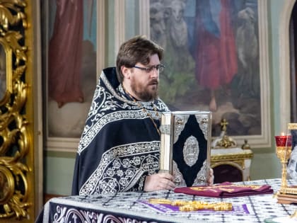 Митрополит Тихон совершил первую в этом году Литургию Преждеосвященных Даров