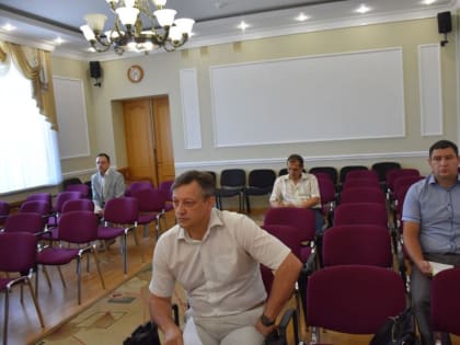 Орловские почтальоны попросили помощи у облсовета, а их руководство уверено, что проблема – сезонная