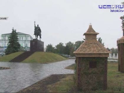 В Орле на поляне у памятника Ивану Грозному планируют спилить деревья сирени, в колонии скончался «Залегощенский маньяк». Об этом и не только в рубрике «Экспресс-новости».