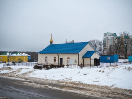 В канун дня памяти святителя Николая Чудотворца Архипастырь совершил всенощное бдение в Никольском храме на Новой Ботанике