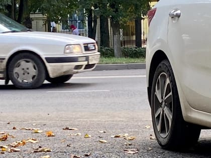 Орловец после ссоры расцарапал автомобиль соседа