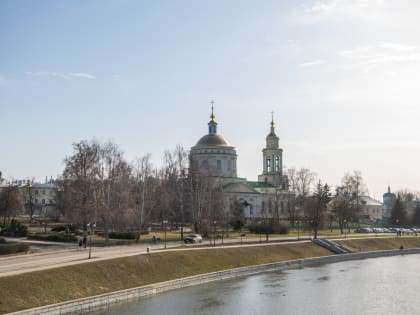 В Успенском соборе Орла Владыка Тихон совершил первую в этом году Пассию