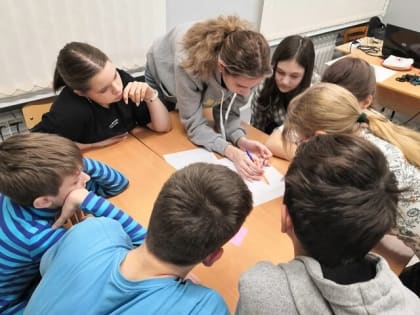 Гранты от мэрии получат лучшие школьные химики и математики