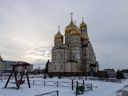 Православные христиане отмечают Сретение Господне