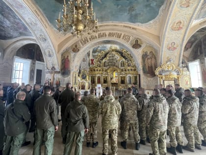 Орловские росгвардейцы помолились о своих коллегах и восстановлении мира и правопорядка