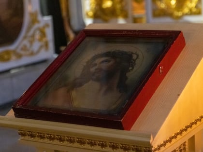 В понедельник первой седмицы Великого поста митрополит Тихон совершил повечерие с чтением Великого канона прп. Андрея Критского в Богоявленском соборе