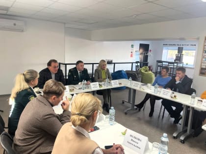 В Орле состоялось «Деловое утро» с начальником Орловского таможенного поста - полковника таможенной службы Сергеем Новиковым.