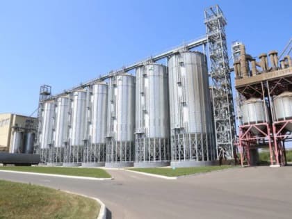 Сырьевой и энергетический секторы снизили объемы производства