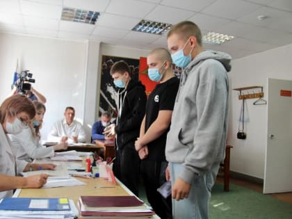 В Орле, как и по всей России, стартовал осенний призыв